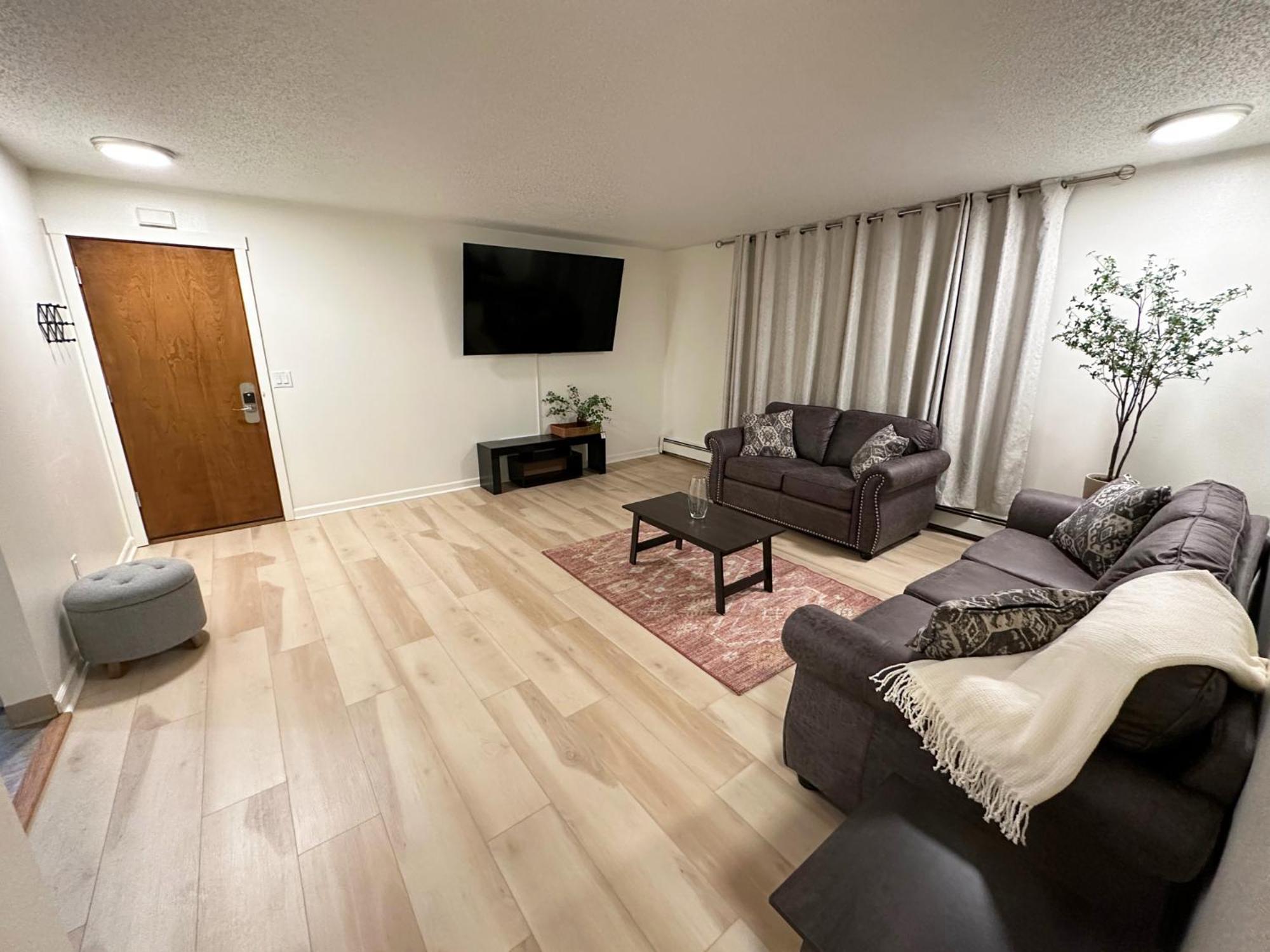Stay Anchorage! Furnished Two Bedroom Apartments With High Speed Wifi Екстериор снимка