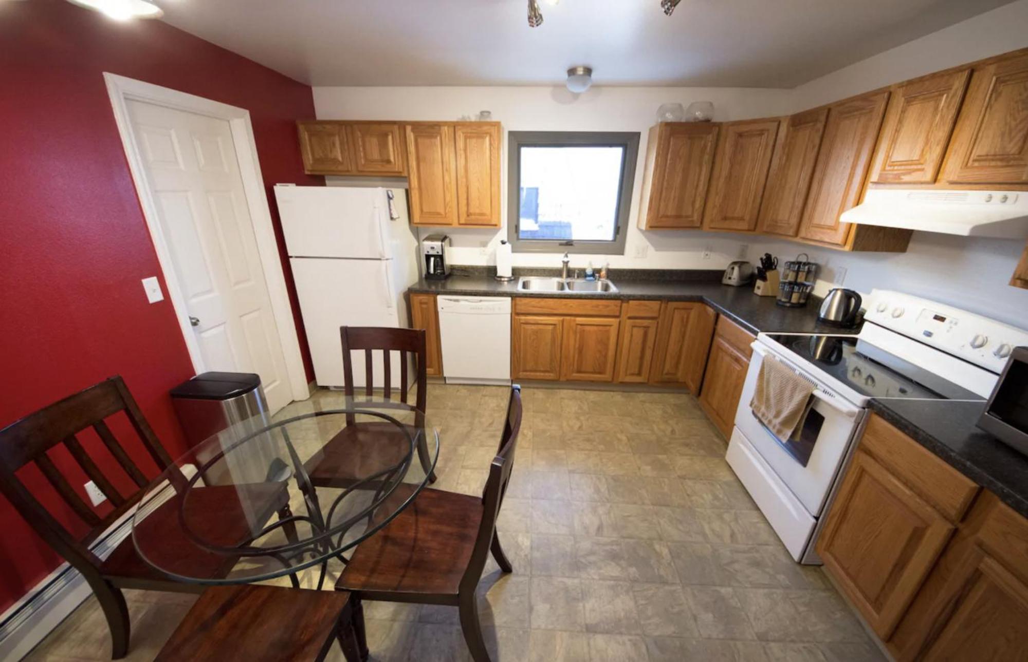 Stay Anchorage! Furnished Two Bedroom Apartments With High Speed Wifi Стая снимка